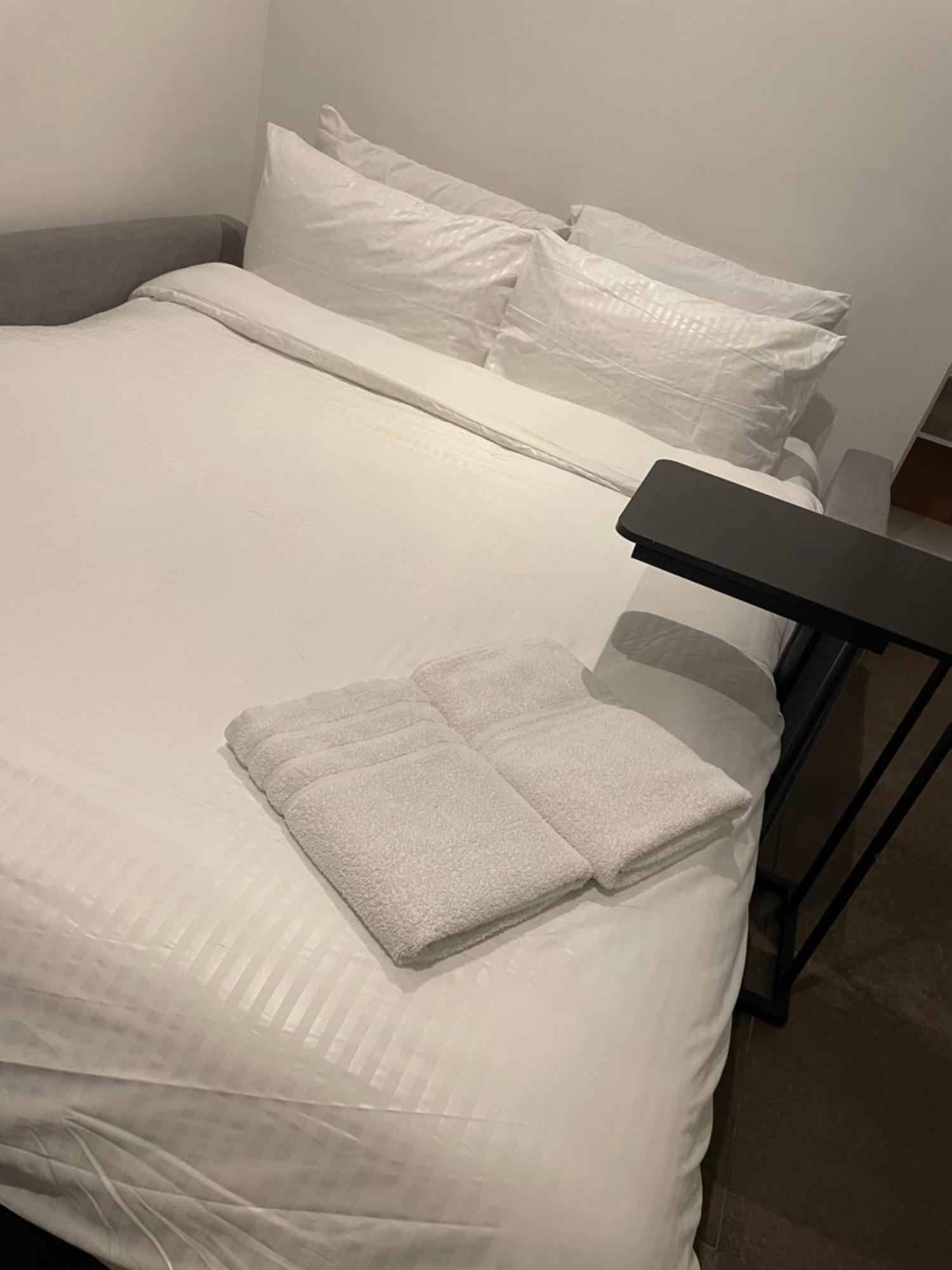 Shared Apartment In Central לונדון מראה חיצוני תמונה