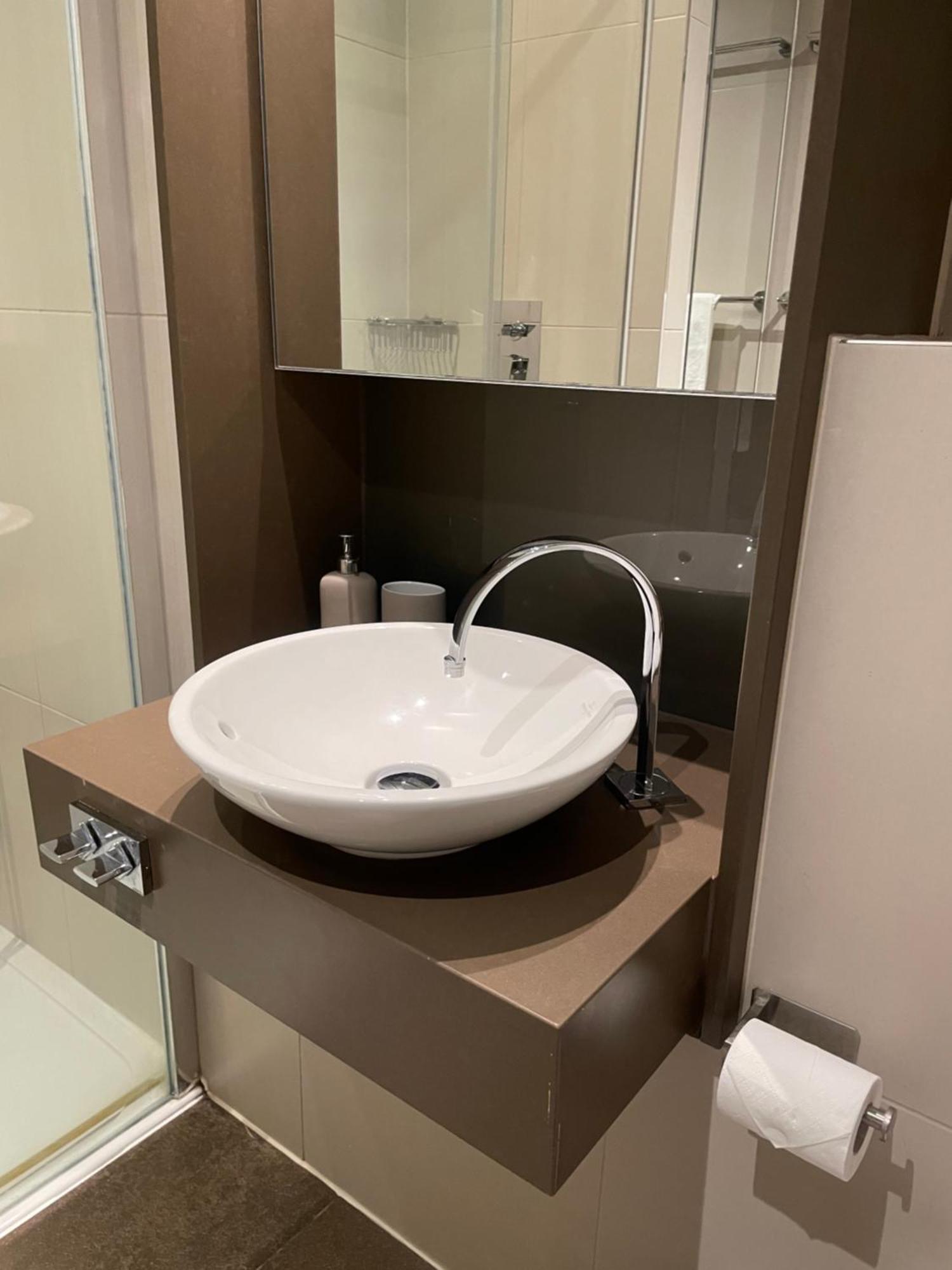 Shared Apartment In Central לונדון מראה חיצוני תמונה