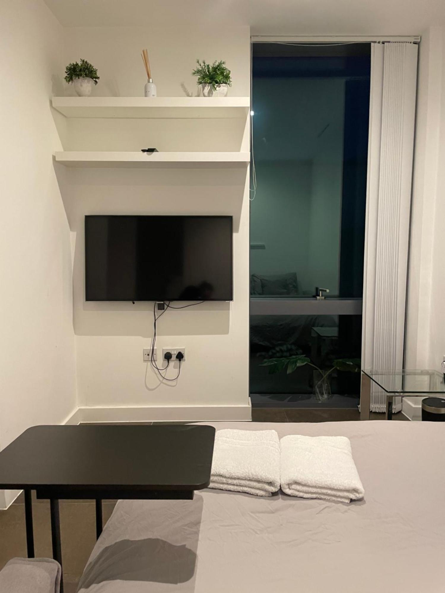 Shared Apartment In Central לונדון מראה חיצוני תמונה